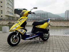 澳门德安改装踏板 - Yamaha RS-Z