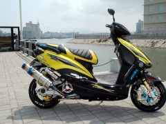 澳门德安改装踏板欣赏 - Yamaha Cygnus-X SR