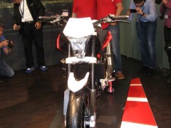 全新车型Nuda-900R