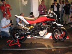 全新车型Nuda-900R