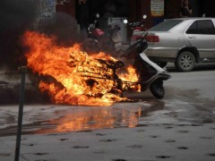 摩托车自燃