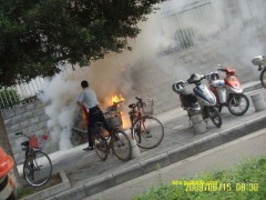 摩托车自燃