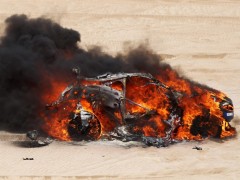 2012年达喀尔拉力赛首日 多辆赛车先后自燃事故不断