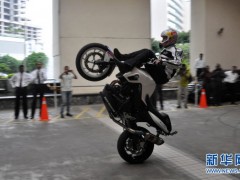 科伦坡摩托车特技表演