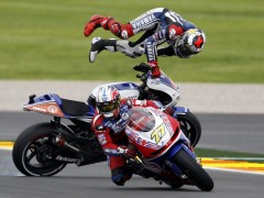 洛伦佐(Jorge Lorenzo)摔车回放