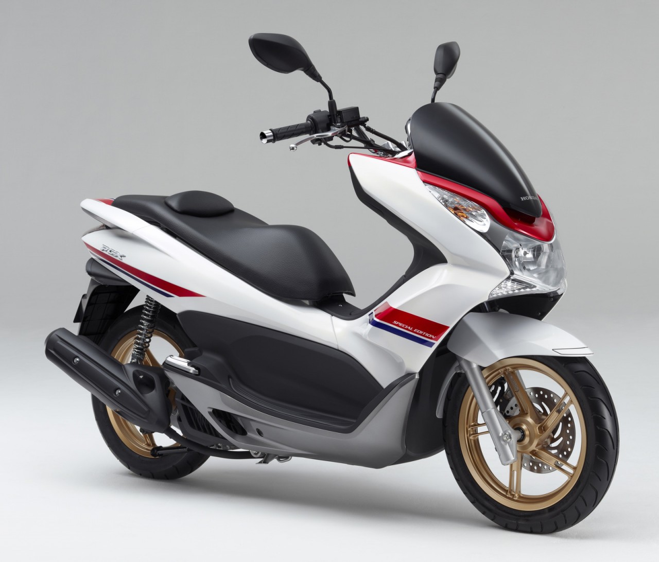 Honda 向本土市场推出pcx125 特别版 新车新品 资讯中心 全球摩托车网移动版 摩托车品牌 摩托车报价 摩托车之家 摩托车门户
