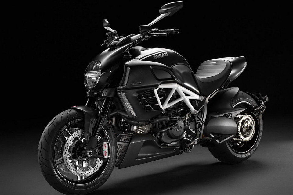 杜卡迪Ducati Diavel AMG Special Edition