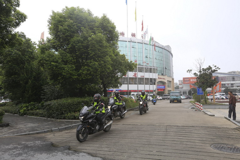 点击图片查看相册
