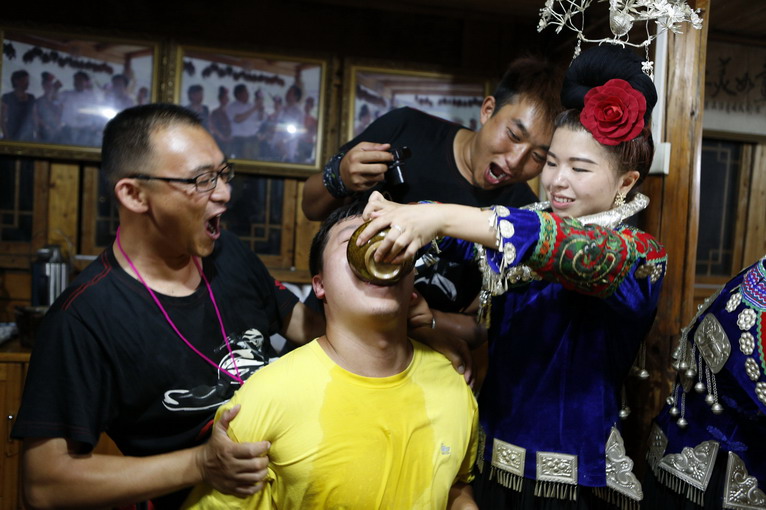 点击图片查看相册