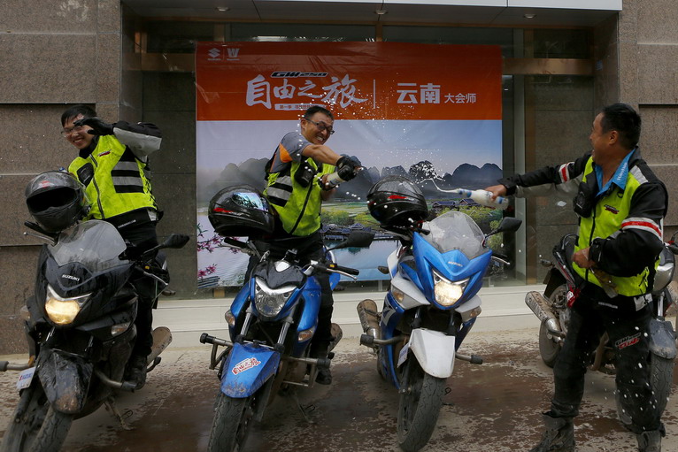 点击图片查看相册