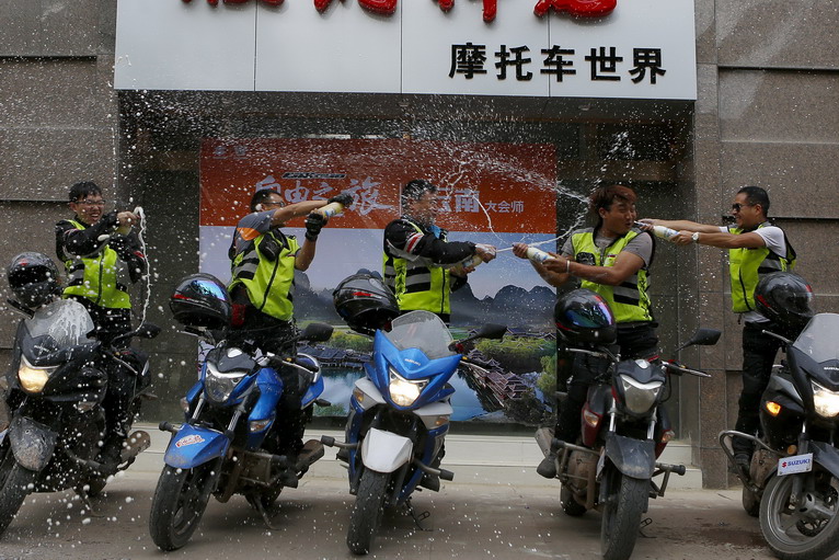 点击图片查看相册