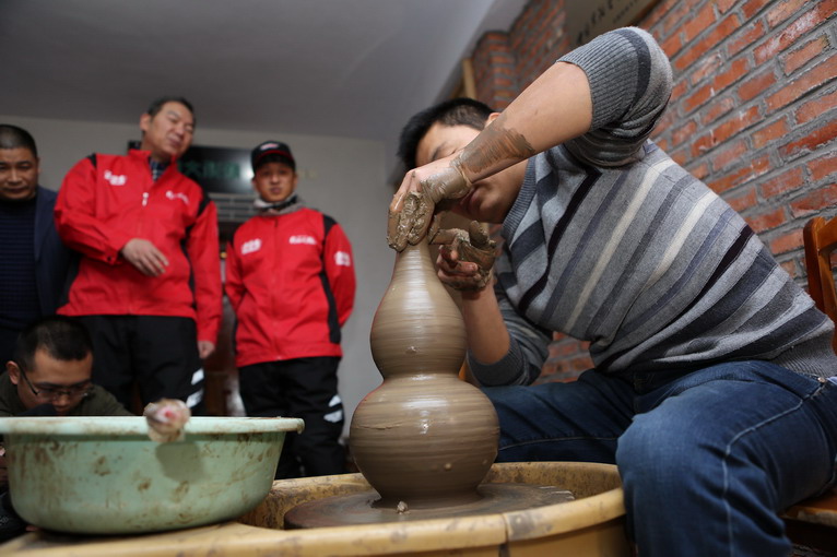 点击图片查看相册
