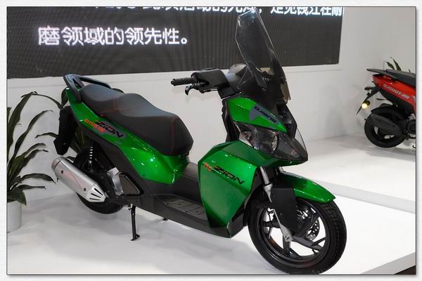 贝纳利全新150水冷踏板车即将来袭!