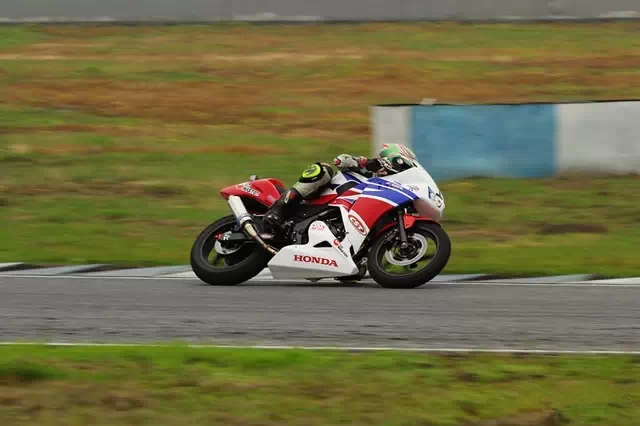 新大洲本田cbr300r,新大洲本田cmx300 新大洲本田cbr300r首登honda统一赛