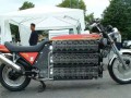 吉尼斯世界纪录！48缸的超级大摩托！