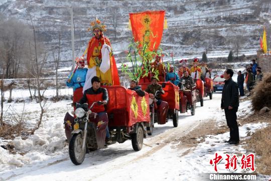 每年正月，清水县各村庄都以各种形式庆祝春节。 雷金锋 摄