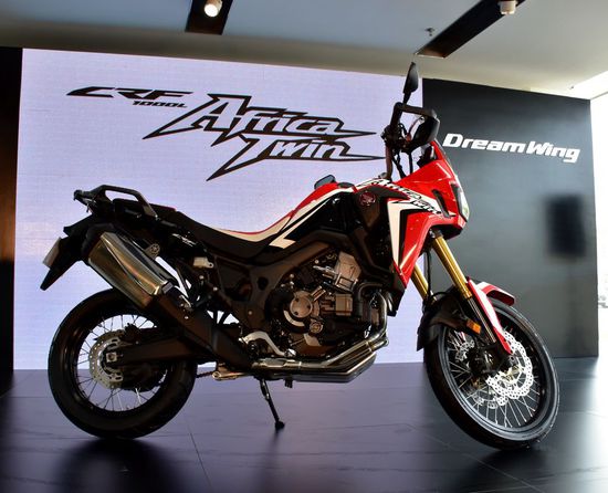Honda发布跨界摩托车型CB500X、NC750X