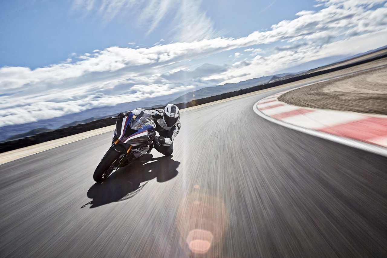 宝马摩托 2017 hp4 race 图片集