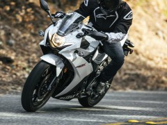 Suzuki GSX-250R 美国版