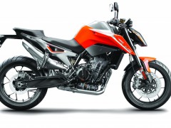 KTM 的全新高性能街车 2018' Duke 790