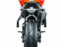KTM 的全新高性能街车 2018' Duke 790