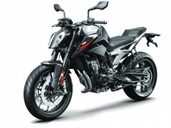 KTM 的全新高性能街车 2018' Duke 790