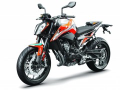 KTM 的全新高性能街车 2018' Duke 790