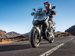 Honda 2018' X-ADV 跨界探险车