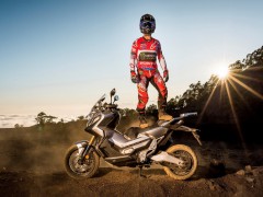 Honda 2018' X-ADV 跨界探险车