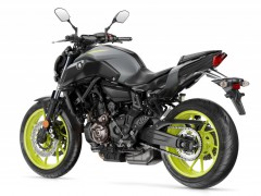 Yamaha 中量级街车 2018' MT-07