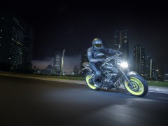 Yamaha 中量级街车 2018' MT-07