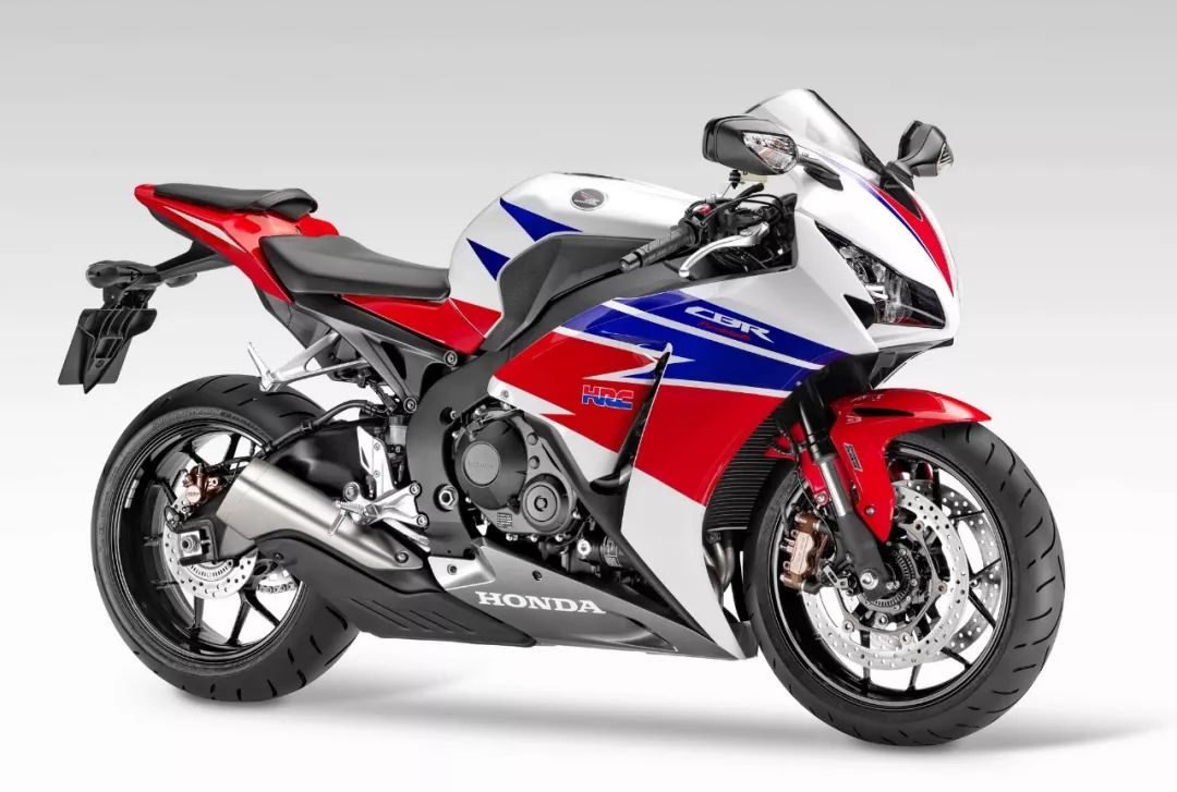 Honda 或于十月公开 Cbr1000rr 企业动态 资讯中心 全球摩托车网移动版 摩托车品牌 摩托车报价 摩托车之家 摩托车门户