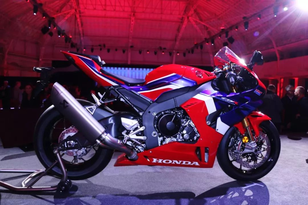 本田cbr1000rr 售价,本田cbr1000rr国内售价 honda 发布包括 cbr1000rr-r 在内的多款欧版新车