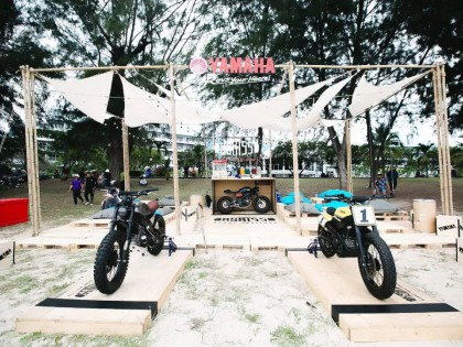 泰国 Yamaha XSR155 的沙滩复古秀