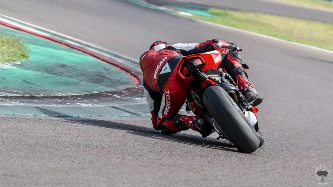 2020款ducati panigale v4/v4s 速度的科学