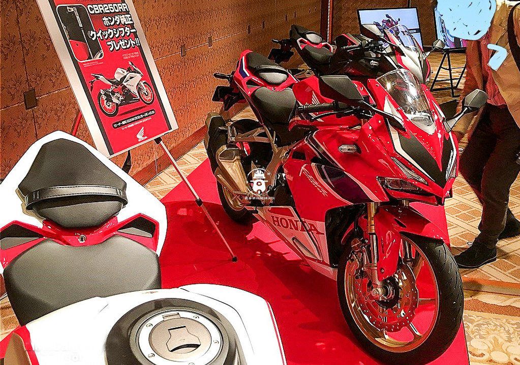 本田cbr250rr 款发布起售价约合人民币5 38万 新车新品 资讯中心 全球摩托车网移动版 摩托车品牌 摩托车报价 摩托车之家 摩托车门户