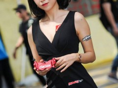 2020 三水伟业达杯第一回合，比赛现场的赛车女郎。