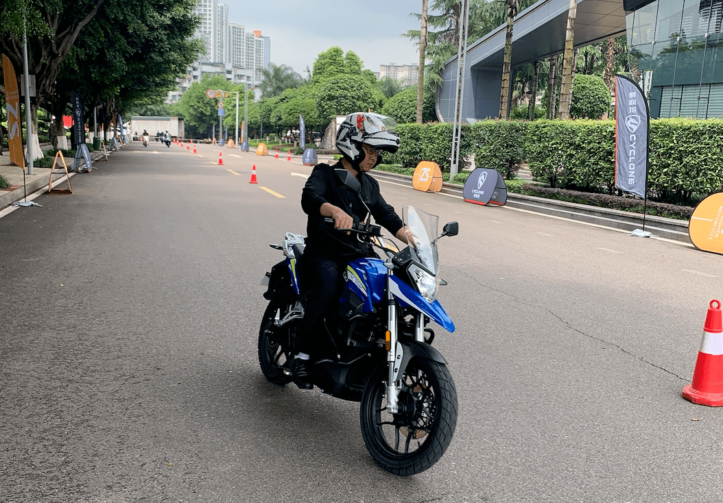点击进入看图评论