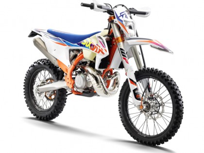开箱即可参赛，KTM 2022 Enduro 耐力越野六天版系列