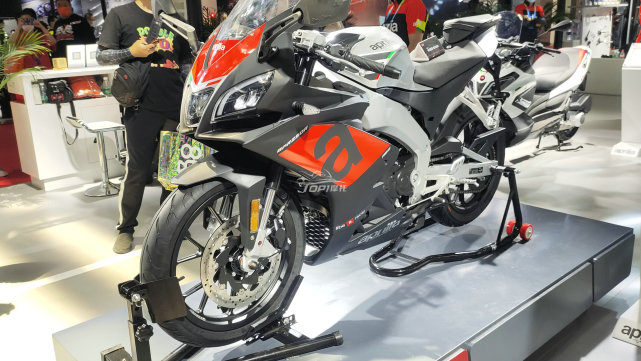 2021西安摩博会新车前瞻奔达四缸gpr250赛350高金街车