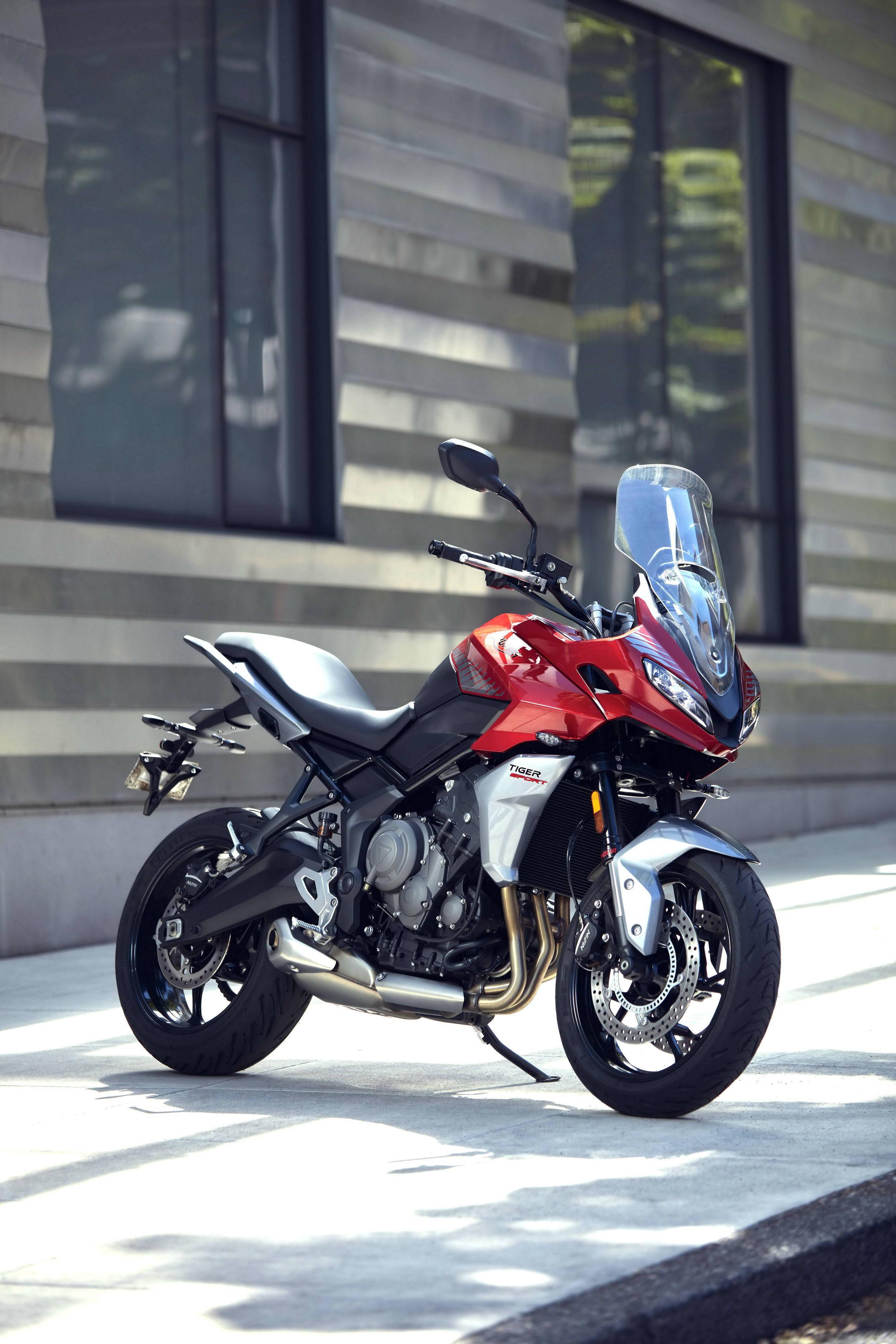 凯旋摩托 tiger sport 660 户外特写