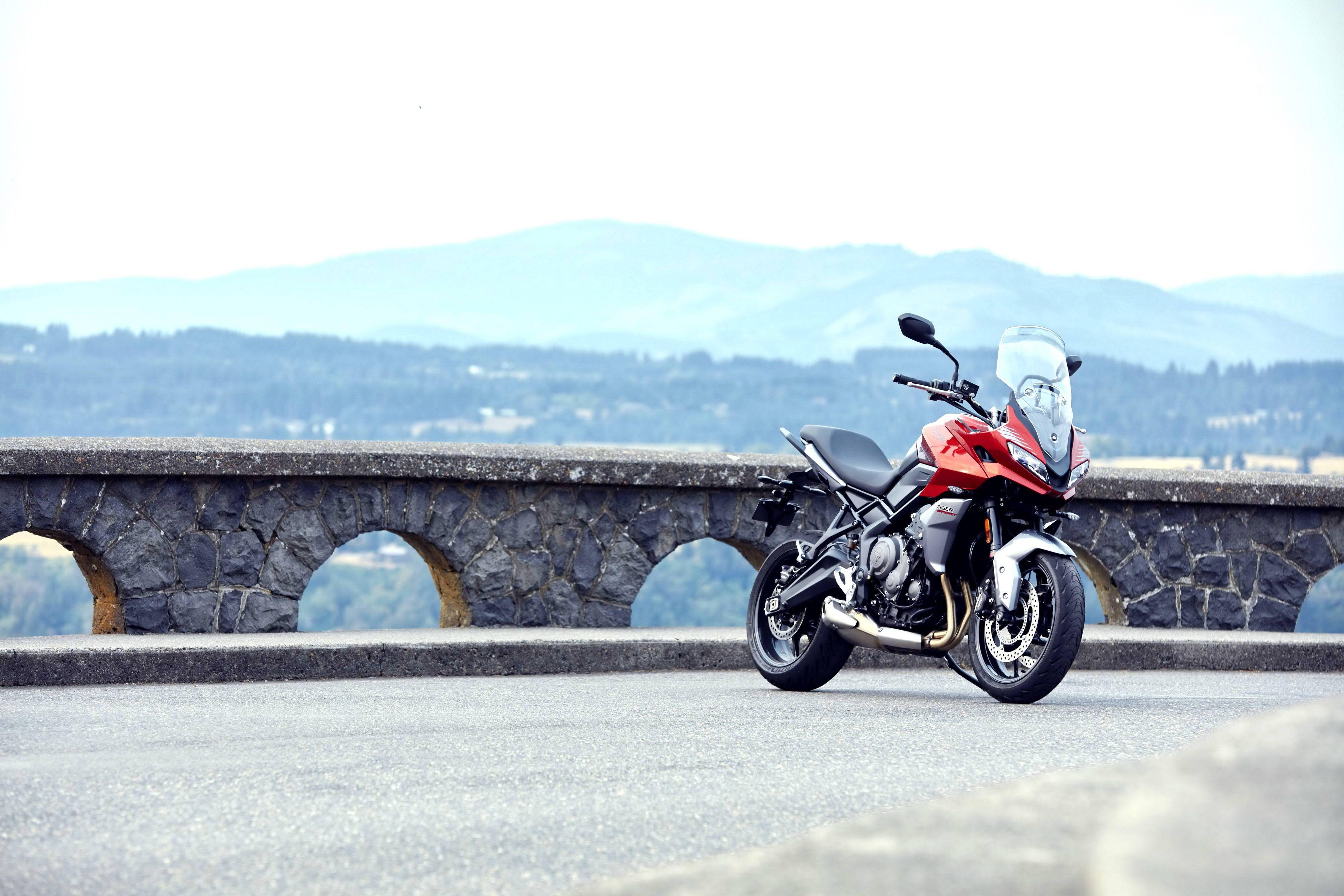 凯旋摩托 tiger sport 660 户外特写