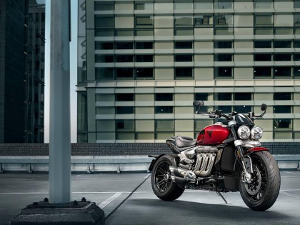 凯旋摩托发布火箭三、Street Twin、Thruxton RS 特别版