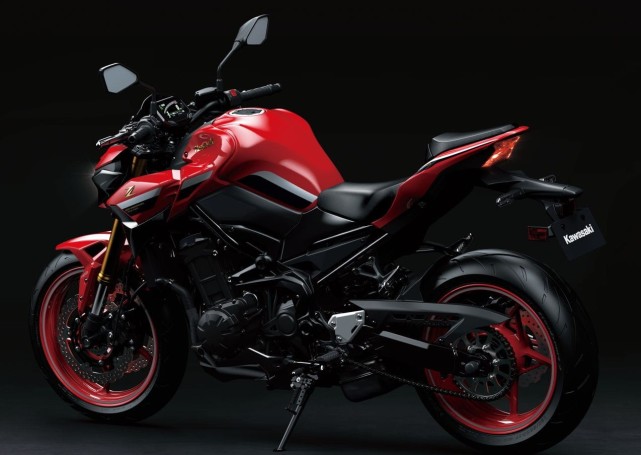 2022年红红火火川崎z900rs发布五十周年纪念版